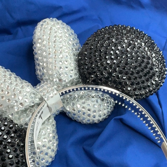 Disney 60th Minnie Mouse Ears Swarovski Headband - Picture 6 of 6